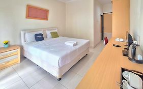 Urbanview Hotel Tridaya Cisarua Puncak